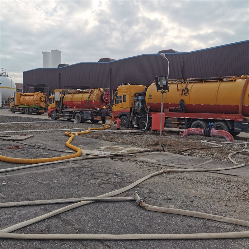 兴国污水池清理